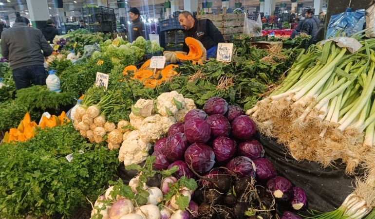 dogu-kisla-pazari-nda-cep-yakan-tablo-20260216-045836