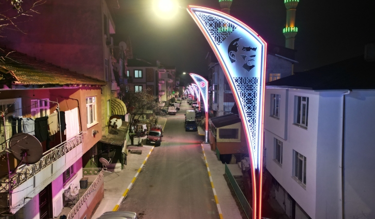 İzmit’te Başaran Caddesi yenilendi: asfalt ve LED aydınlatma
