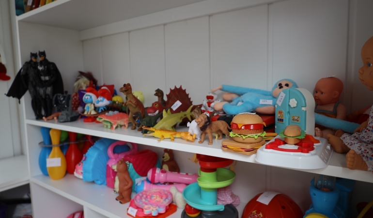 i-zmit-belediyesi-oyuncak-kutuphanesi-nde-oyuncak-kardesligi-basladi-20260216-032855