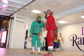 i-zmit-teki-ramazan-ayi-etkinliklerinde-cocuklara-doyasiya-egleniyor-20260228-030156