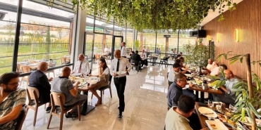 restoranlarda-kuver-ve-servis-ucreti-yasaklandi-20260201-213051