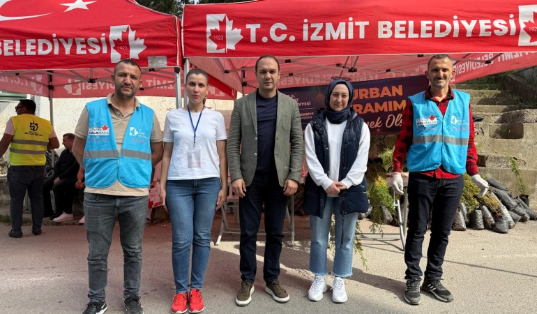 i-zmit-belediyesinden-geleneksel-arife-mesaisi-20260529-000035