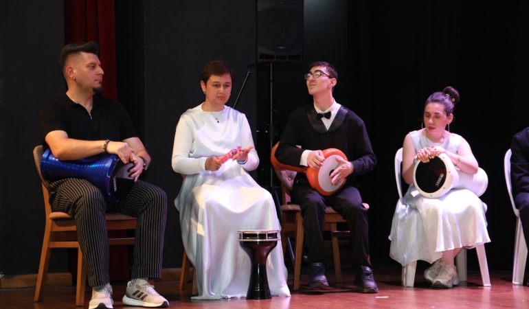 YADEV’li özel bireylerin sanat performansı beğeni topladı