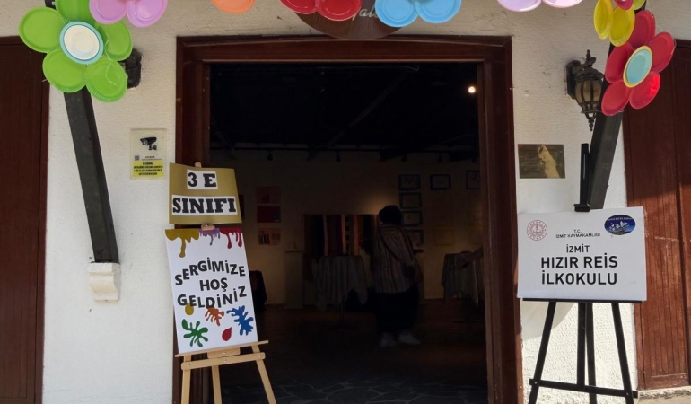 Cumhuriyet Sanat Galerisi minik yeteneklere ev sahipliği yaptı