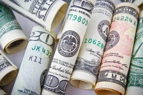 dolar-46-liranin-uzerinde-euro-53-lira-seviyesinde-seyrediyor-20260610-230241