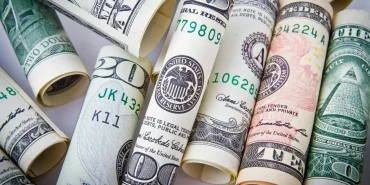 yeni-ayin-ilk-doviz-rakamlari-aciklandi-euro-tl-53-52-seviyelerinde-islem-goruyor-20260601-233045
