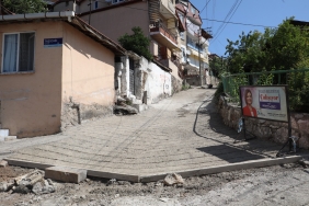 i-zmit-belediyesi-kanlibag-sokak-ta-beton-yolu-yeniliyor-20260711-210127