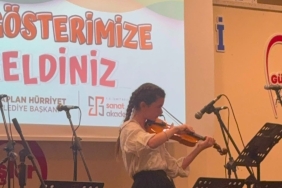 Izmit-Belediyesi-Sanat-Akademisinden-Cifte-Basari-featured
