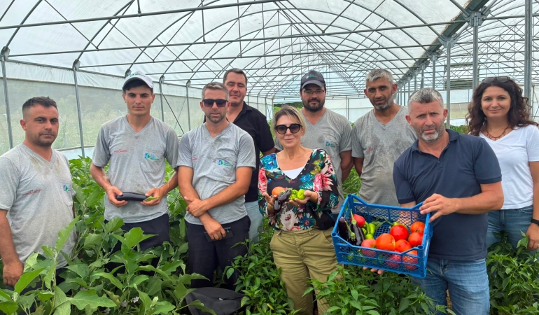 Izmitin-Tarlalarindan-8-Ayda-Yaklasik-20-Ton-Urun-featured