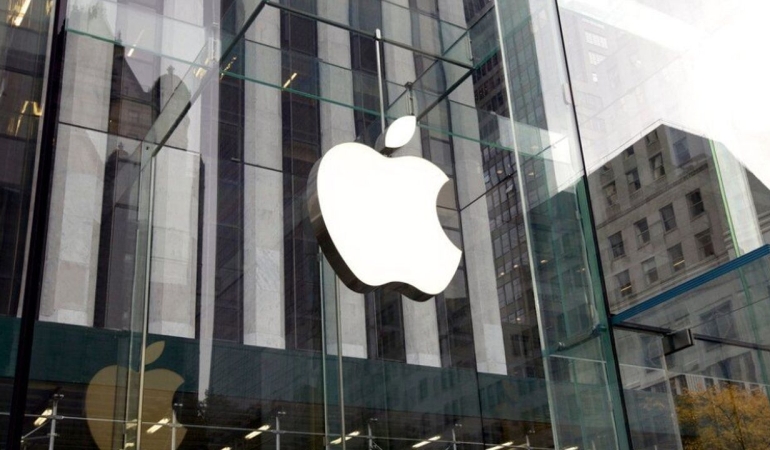 Apple8217in-3-Bin-Dolarlik-Katlanabilir-iPhone8217u-Geliyor-featured