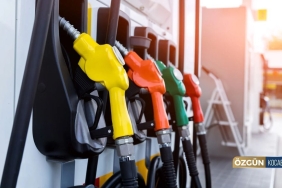 Benzin-ve-motorine-iki-ayri-zam-beklentisi-featured