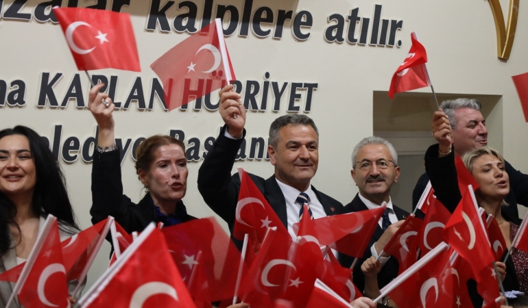 Izmitte-5-yas-grubu-ogrencilerden-Cumhuriyet-gosterisi-featured