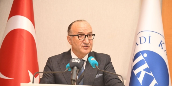 Zeytinoglu-Turkiye-otomotiv-duzenlemesinin-disinda-kalmamali-featured